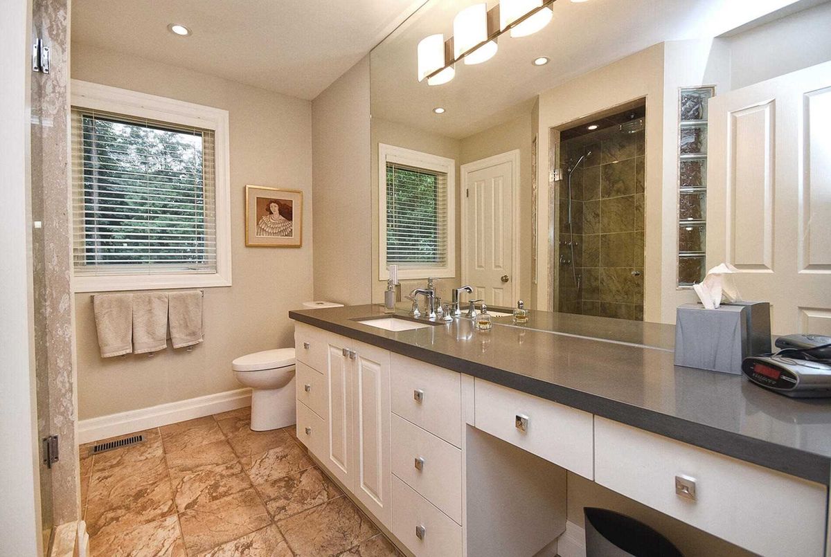72 Laureleaf Rd 72 Laureleaf Rd Markham