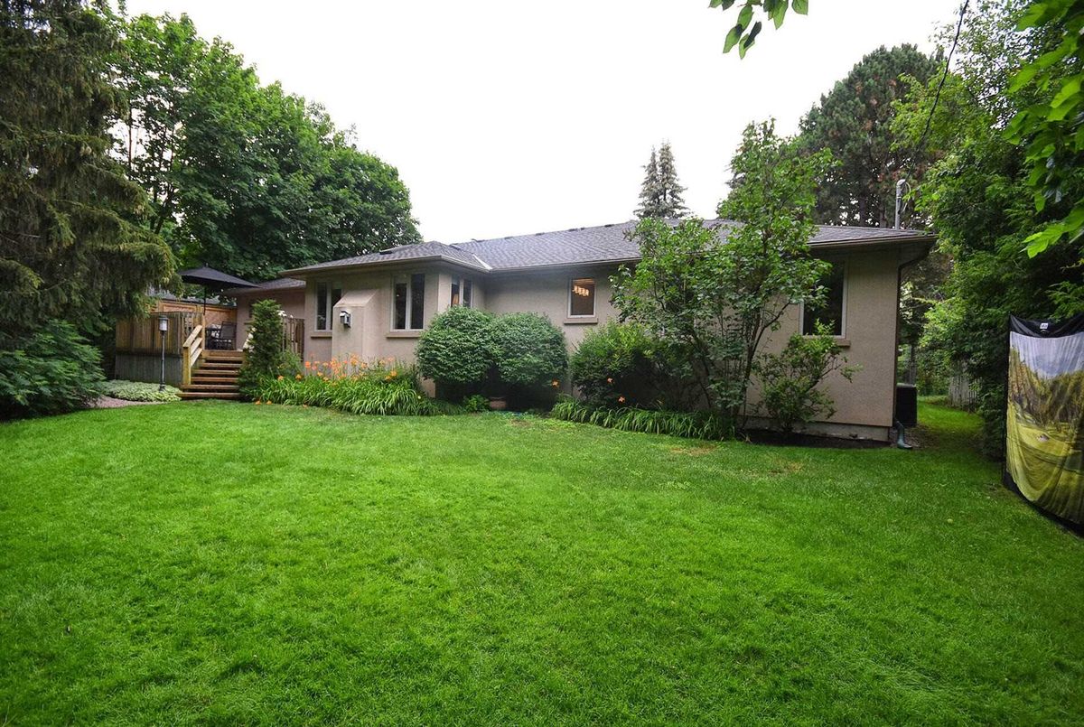 72 Laureleaf Rd 72 Laureleaf Rd Markham