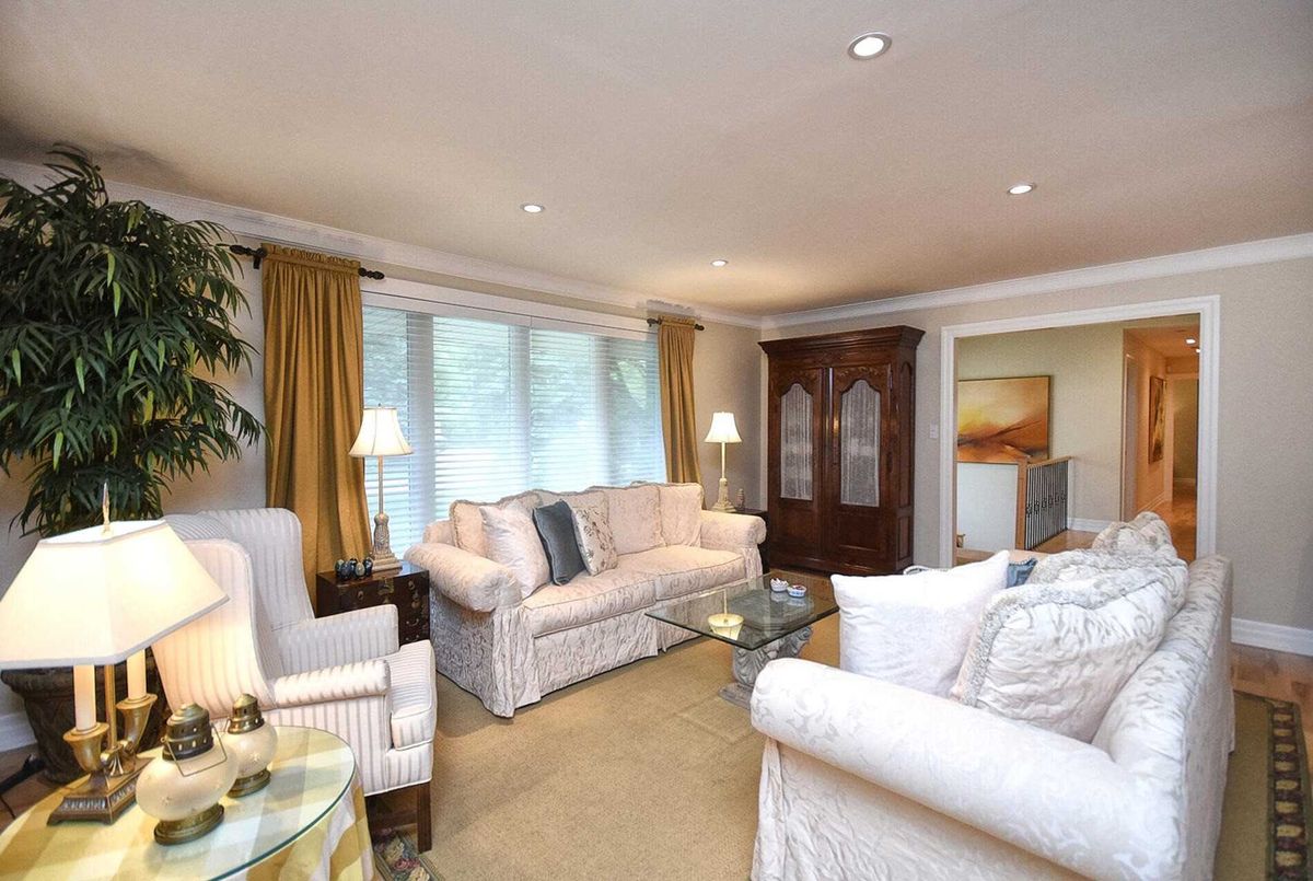 72 Laureleaf Rd 72 Laureleaf Rd Markham