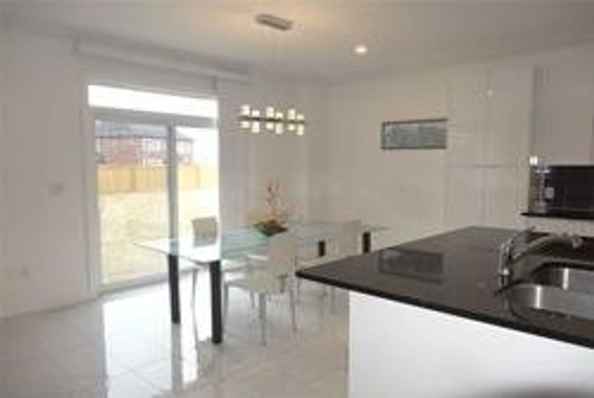 img-gallery