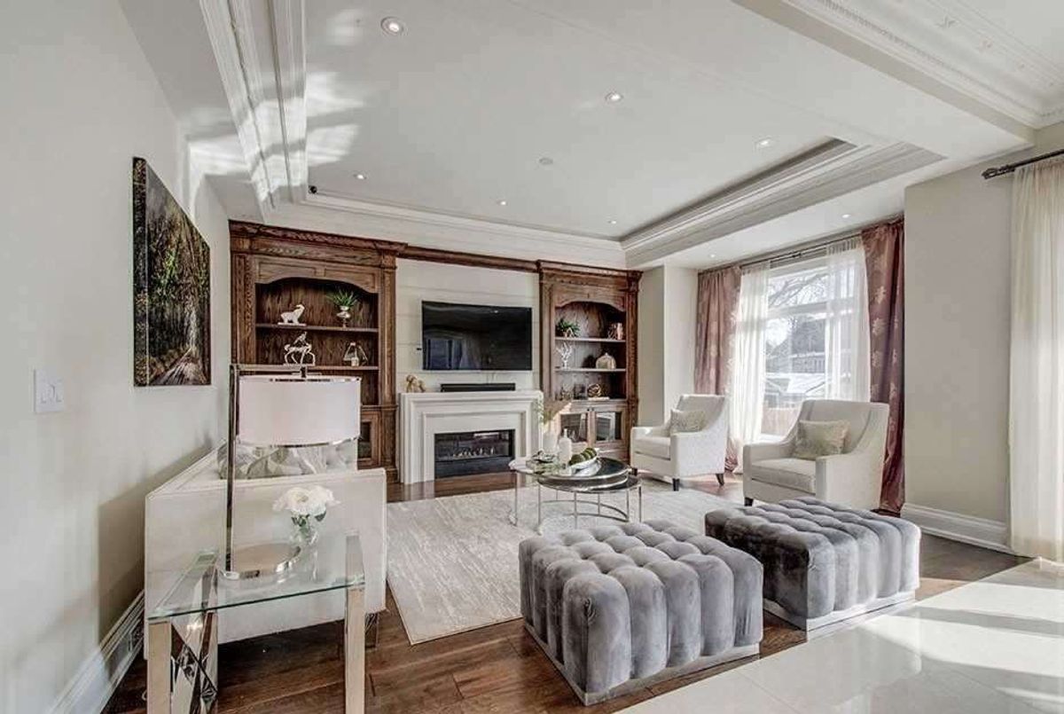 img-gallery