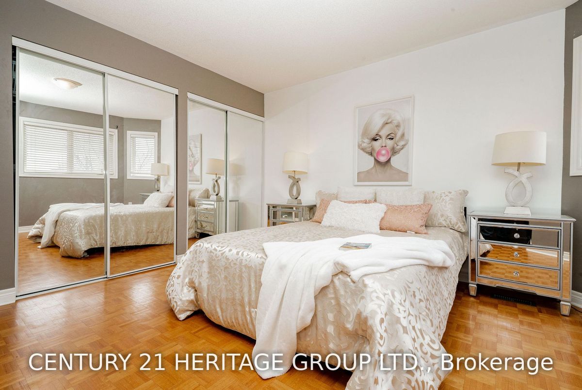 img-gallery