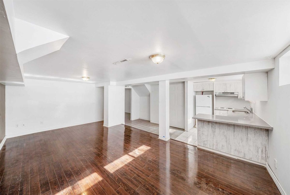 345 Taylor Mills Dr 345 Taylor Mills Dr Richmond Hill