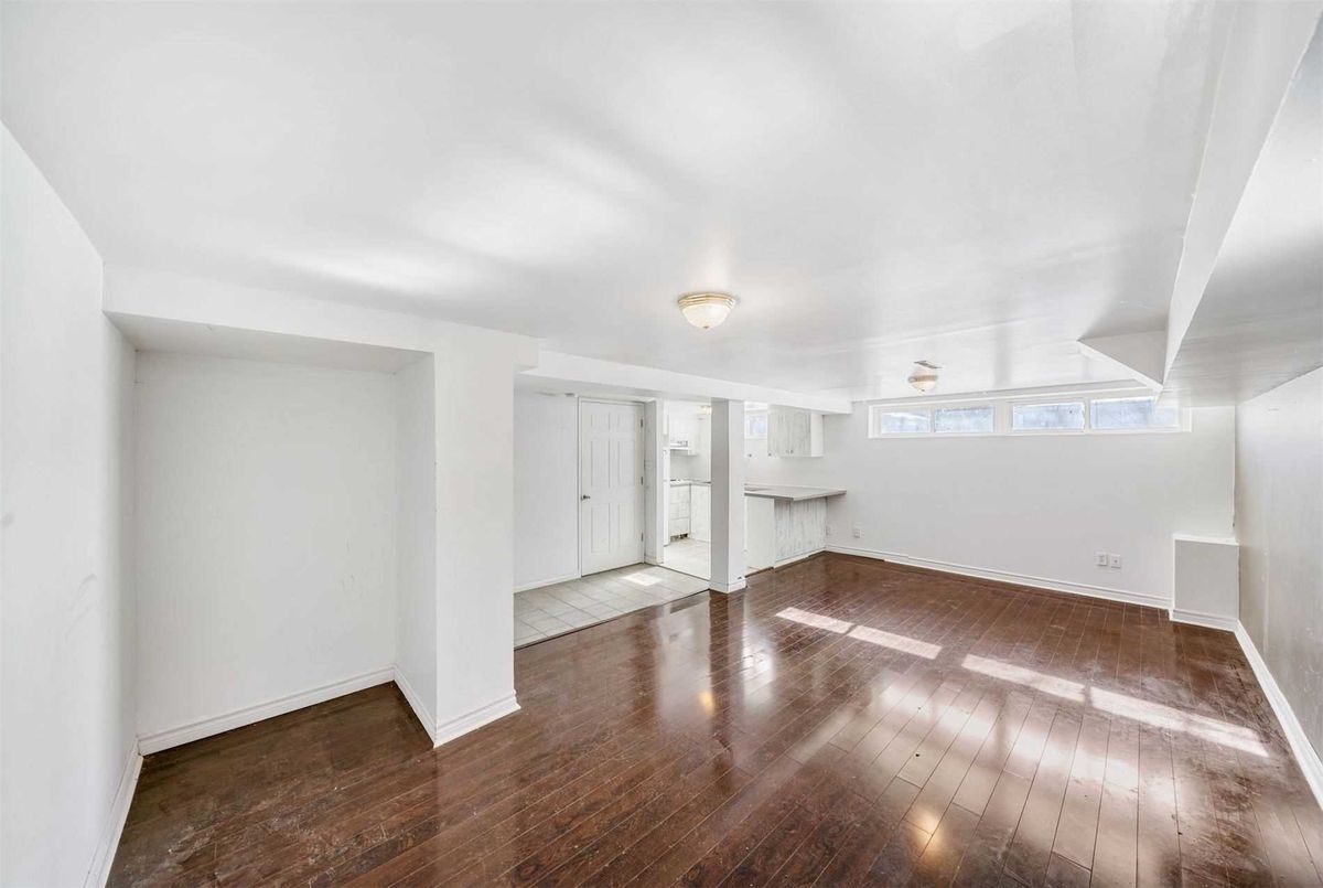345 Taylor Mills Dr 345 Taylor Mills Dr Richmond Hill