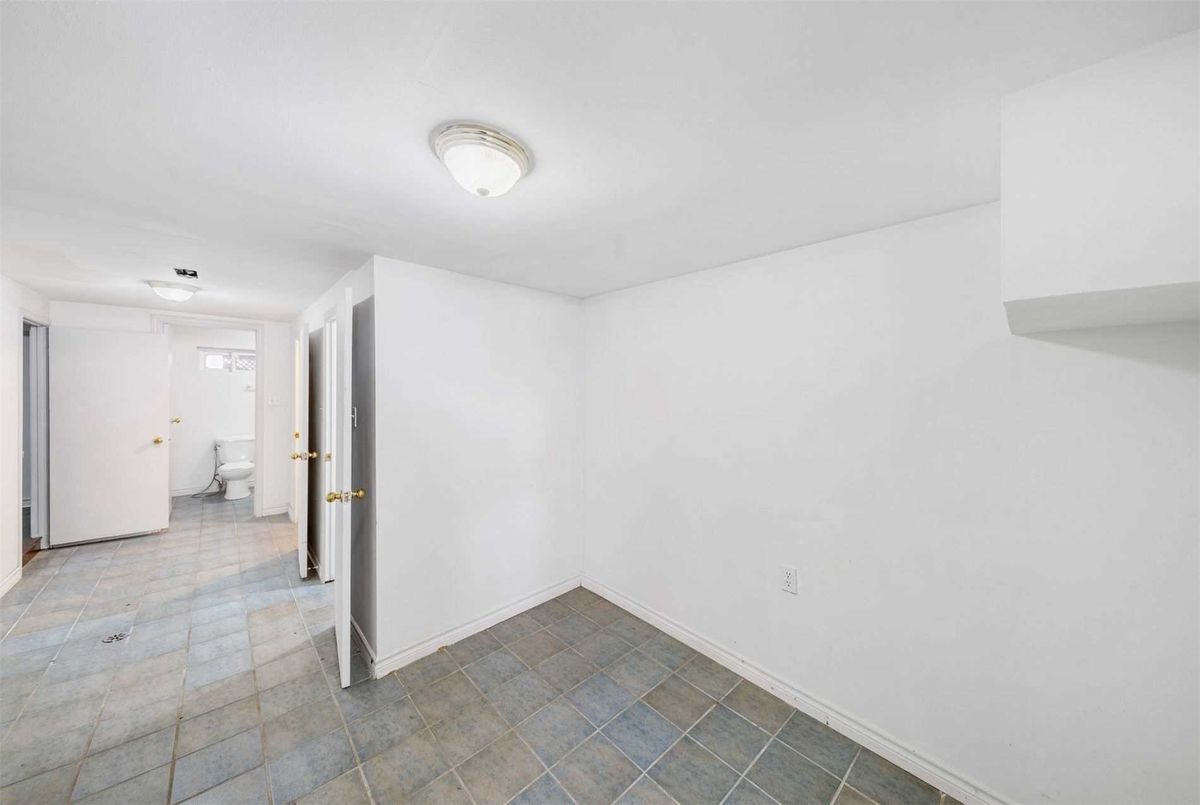 345 Taylor Mills Dr 345 Taylor Mills Dr Richmond Hill