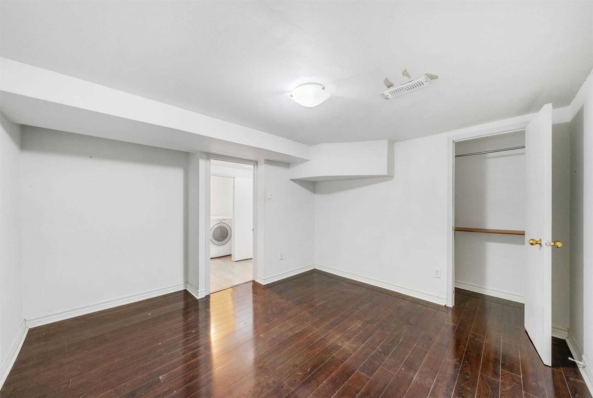 345 Taylor Mills Dr 345 Taylor Mills Dr Richmond Hill