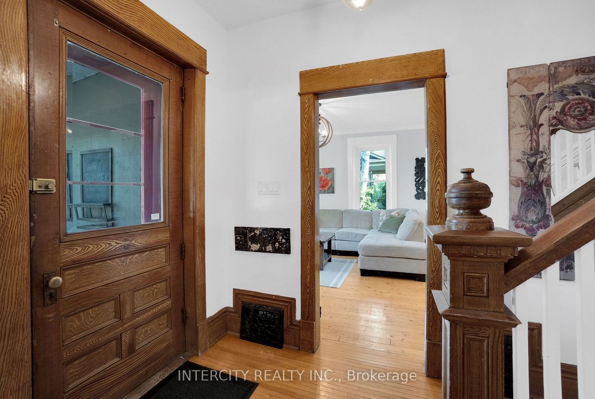 img-gallery