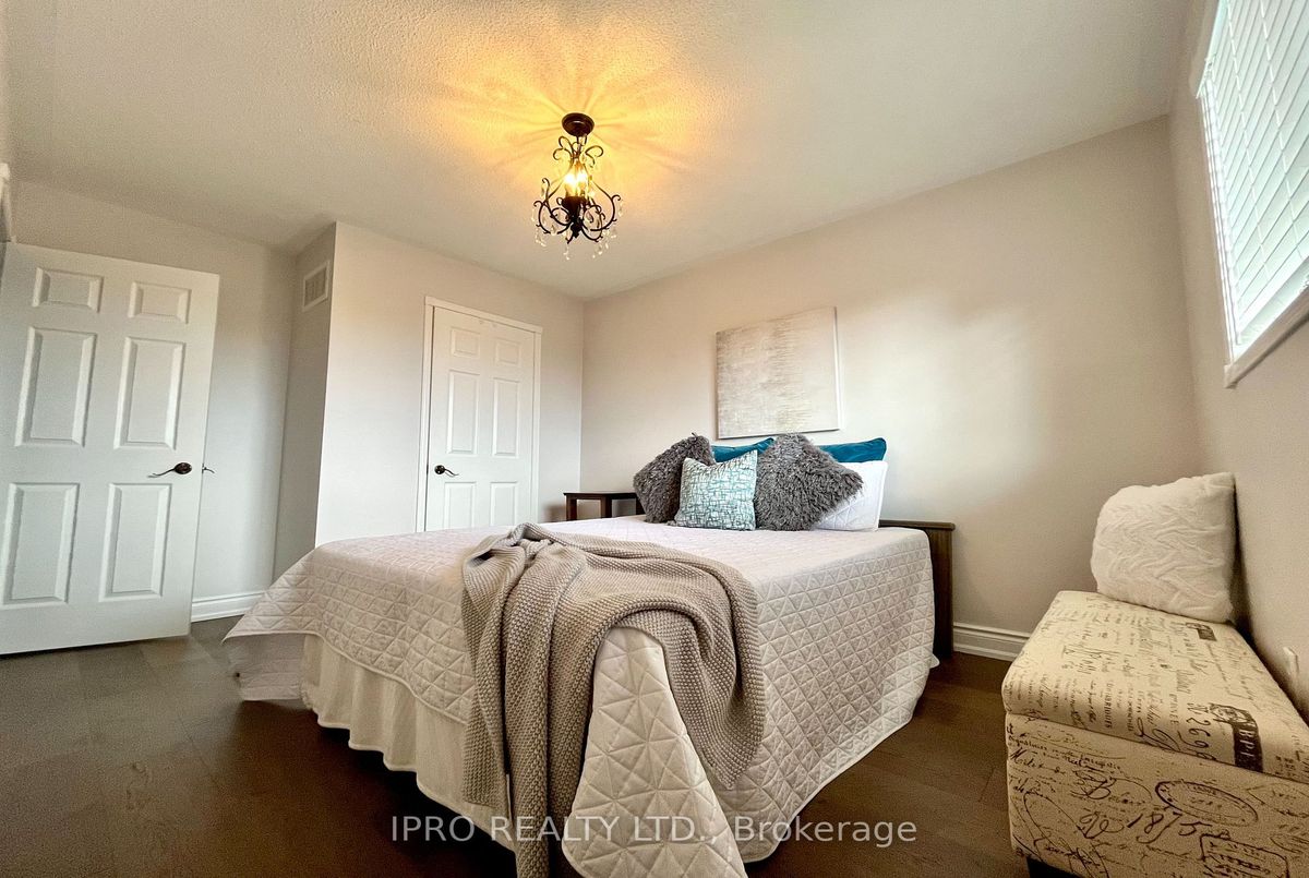 249 Warner Crescent 249 Warner Crescent Newmarket