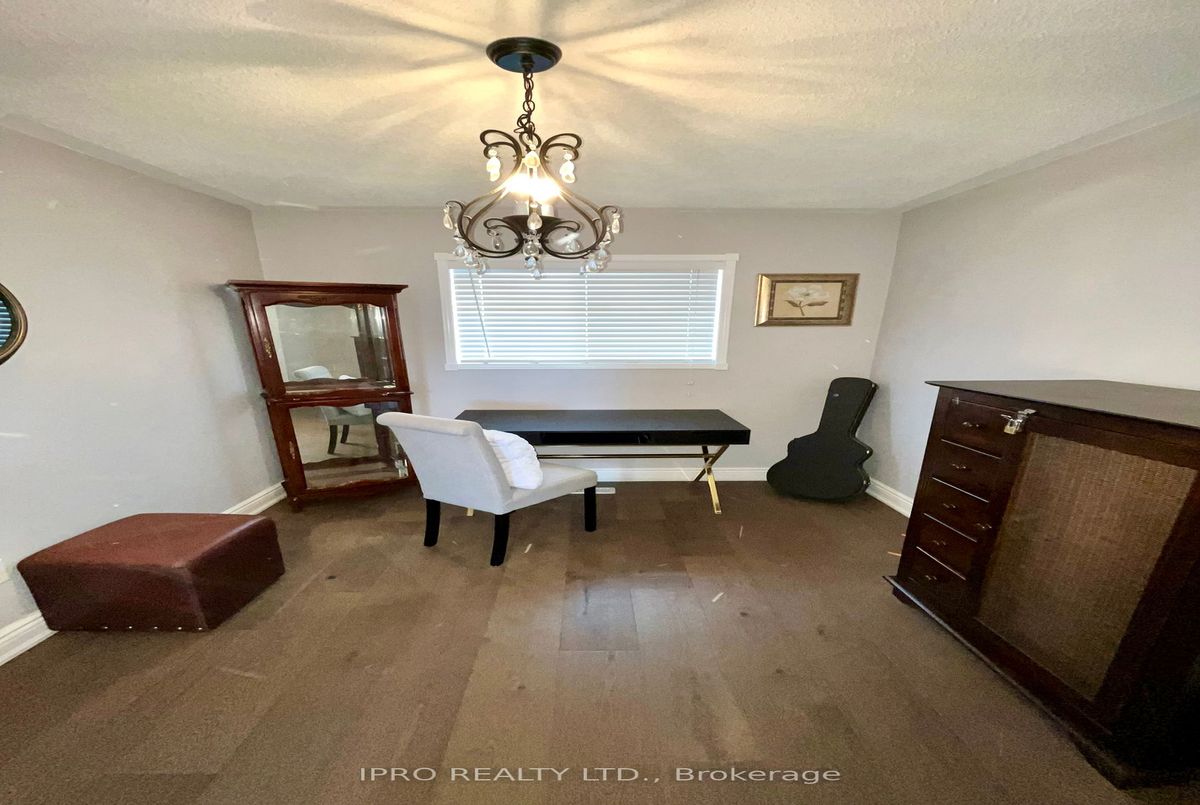 249 Warner Crescent 249 Warner Crescent Newmarket