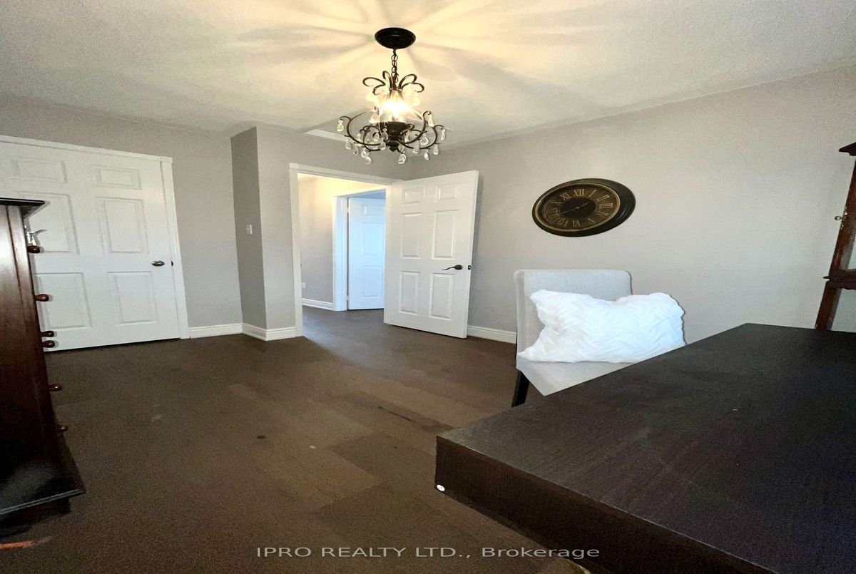 249 Warner Crescent 249 Warner Crescent Newmarket