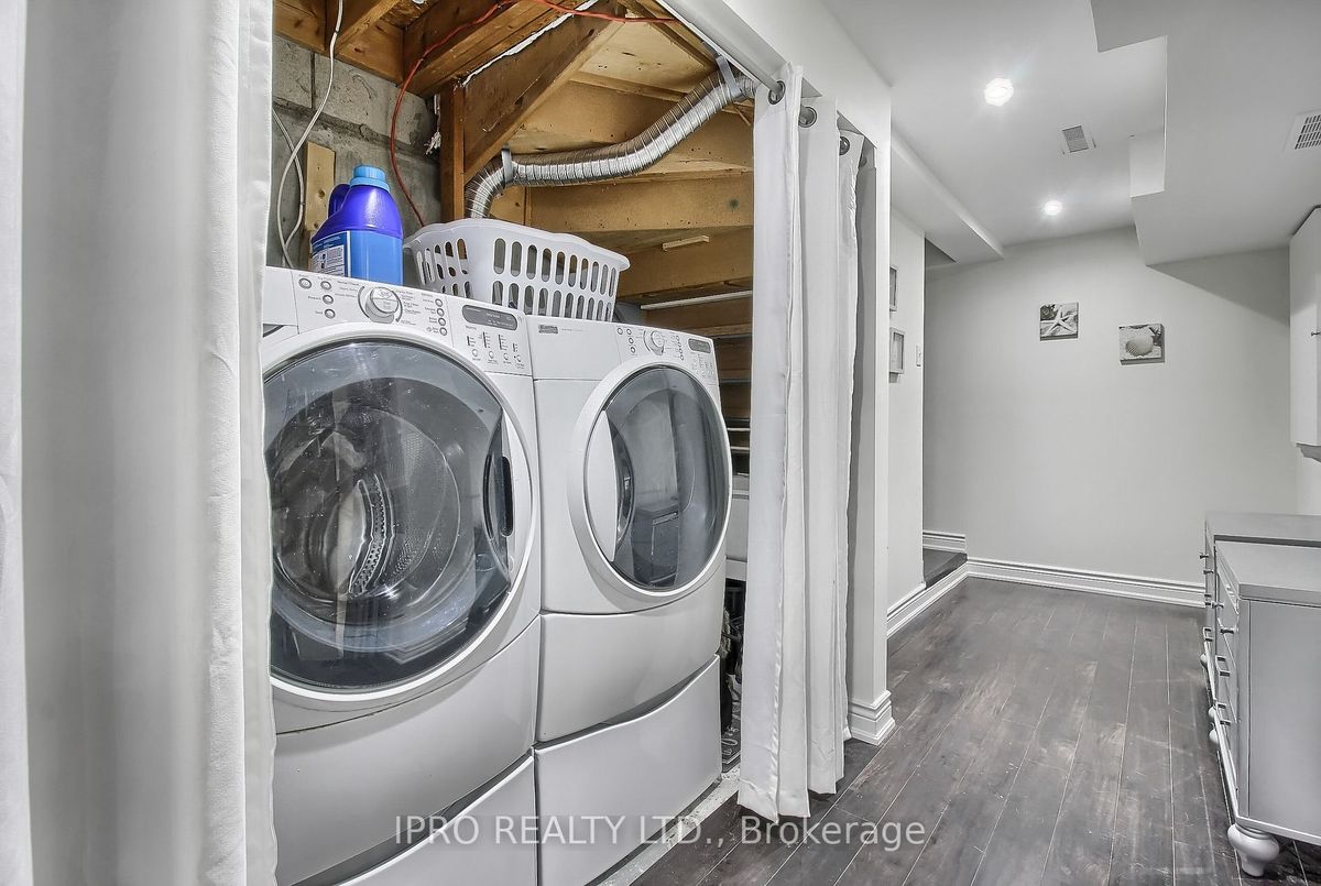 249 Warner Crescent 249 Warner Crescent Newmarket