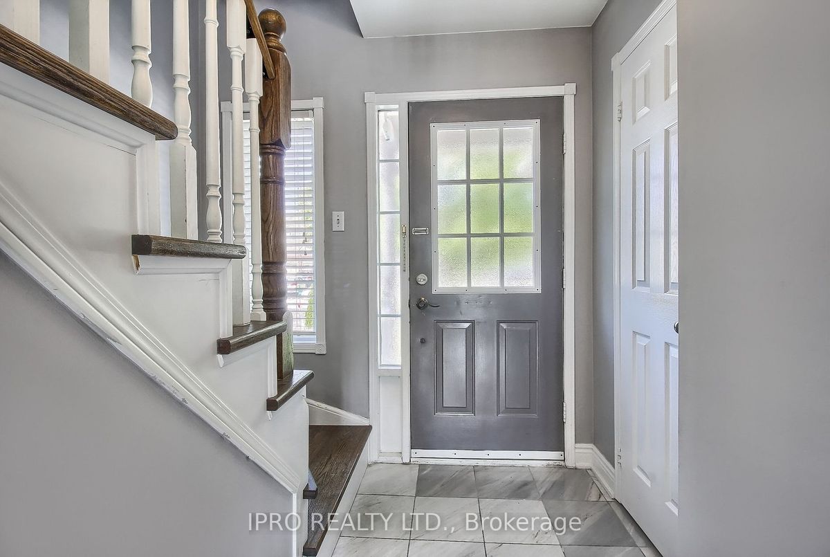 249 Warner Crescent 249 Warner Crescent Newmarket