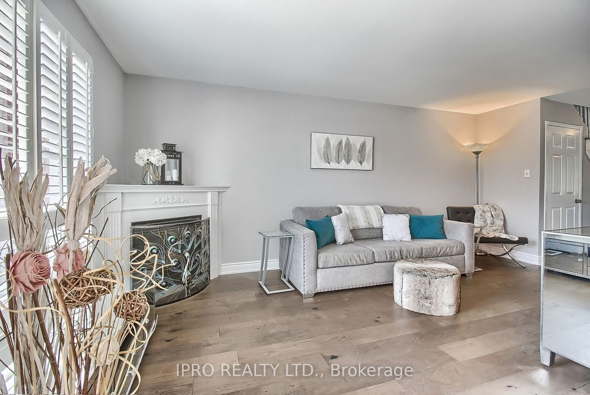 249 Warner Crescent 249 Warner Crescent Newmarket