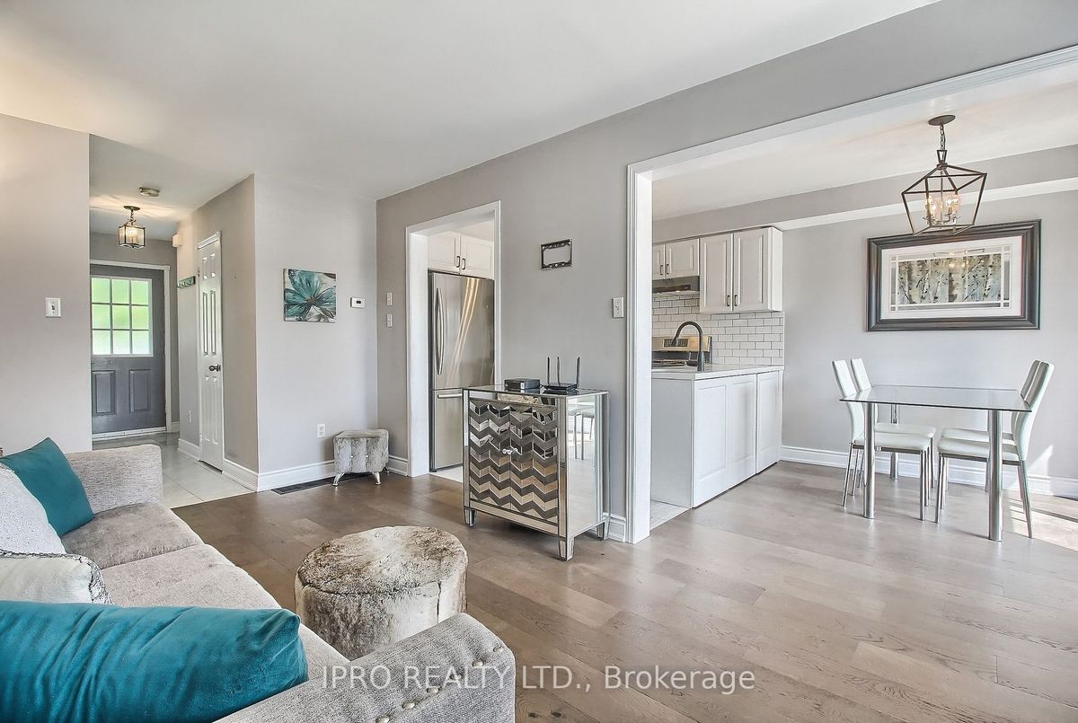 249 Warner Crescent 249 Warner Crescent Newmarket