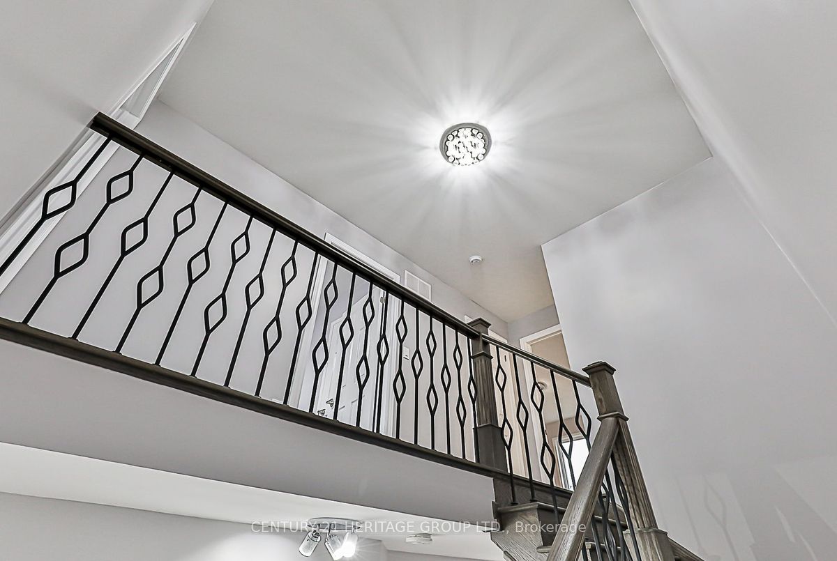 img-gallery