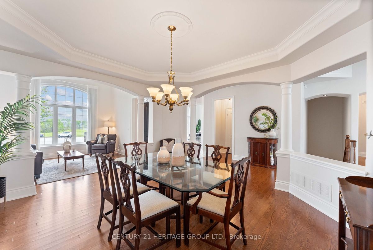 12 Kathryn Crt 12 Kathryn Crt Bradford West Gwillimbury
