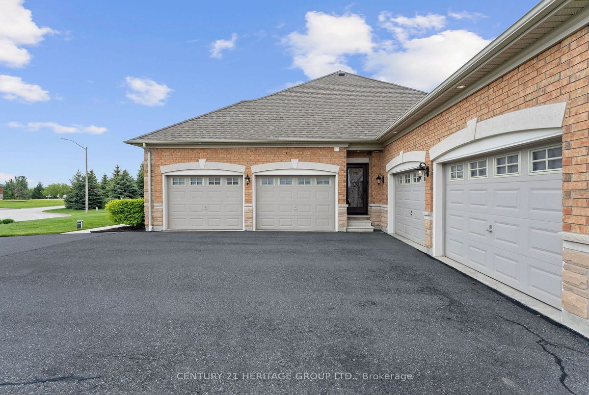 12 Kathryn Crt 12 Kathryn Crt Bradford West Gwillimbury