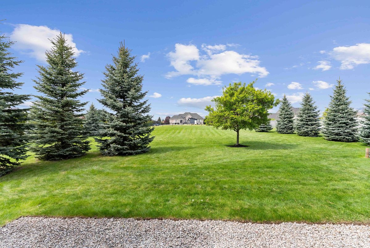 12 Kathryn Crt 12 Kathryn Crt Bradford West Gwillimbury