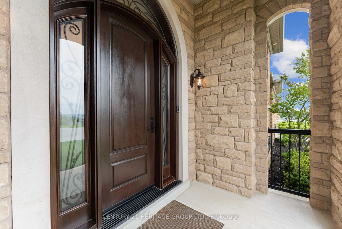 12 Kathryn Crt 12 Kathryn Crt Bradford West Gwillimbury