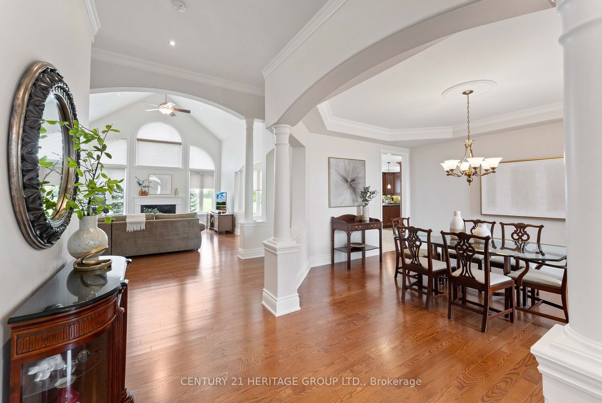 12 Kathryn Crt 12 Kathryn Crt Bradford West Gwillimbury