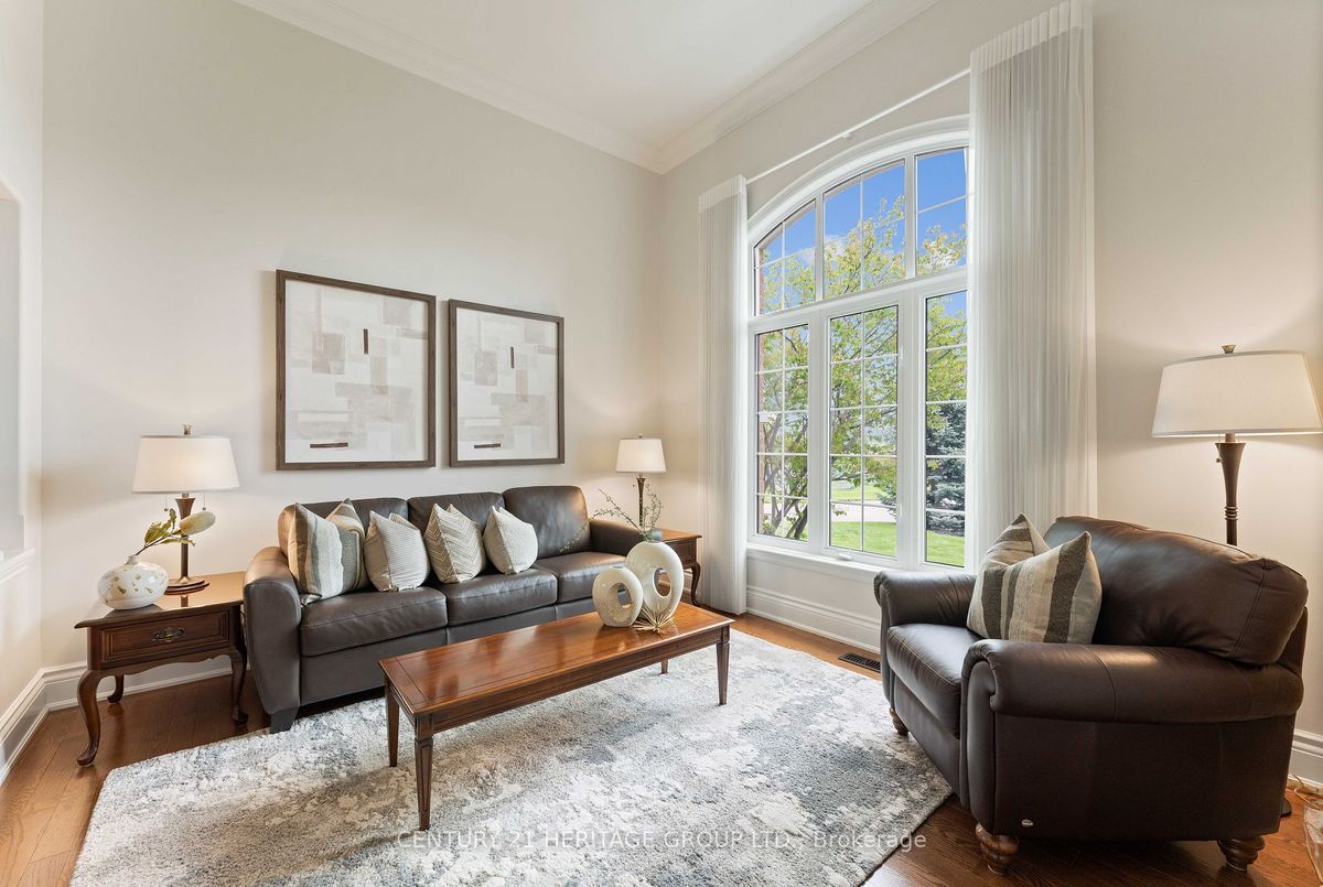 12 Kathryn Crt 12 Kathryn Crt Bradford West Gwillimbury