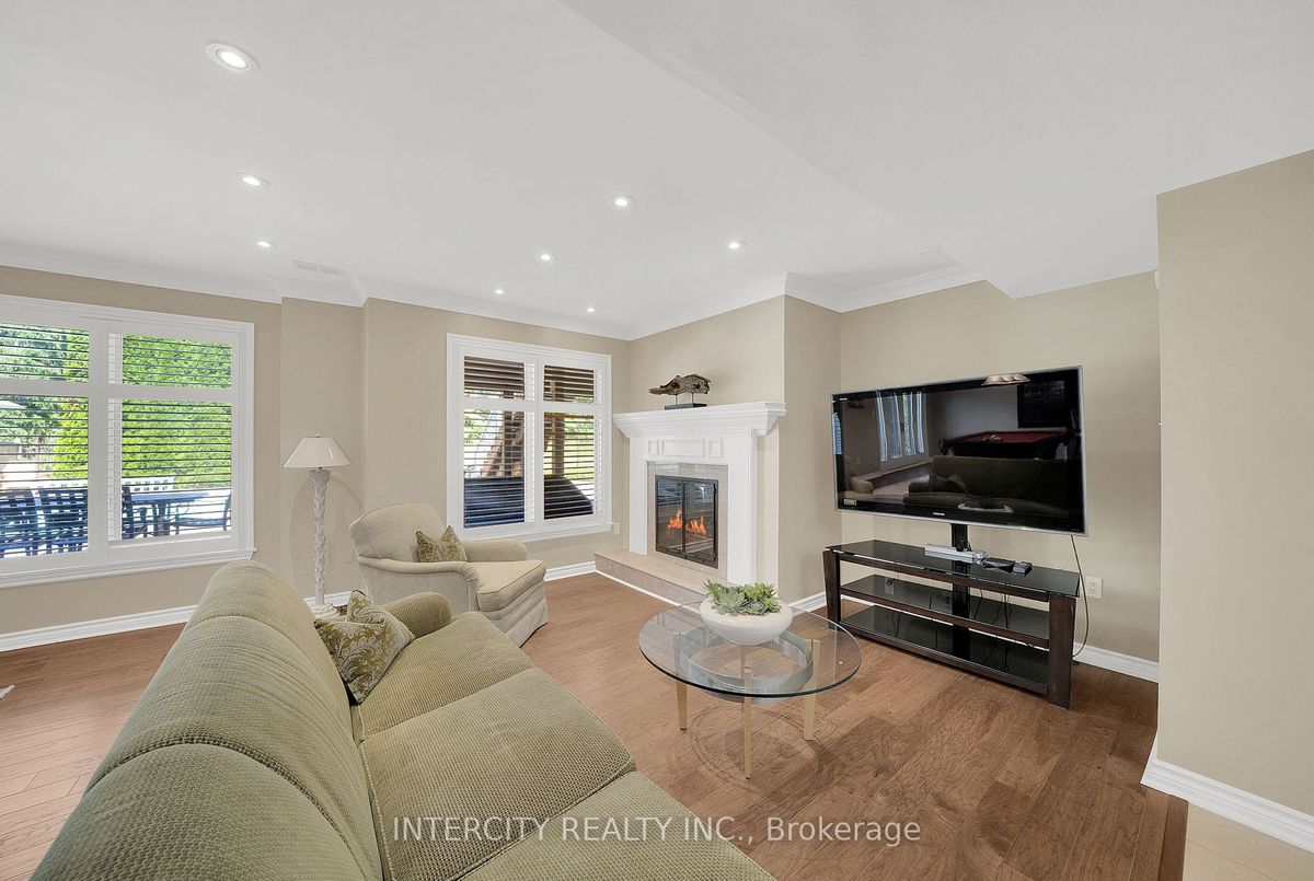 img-gallery