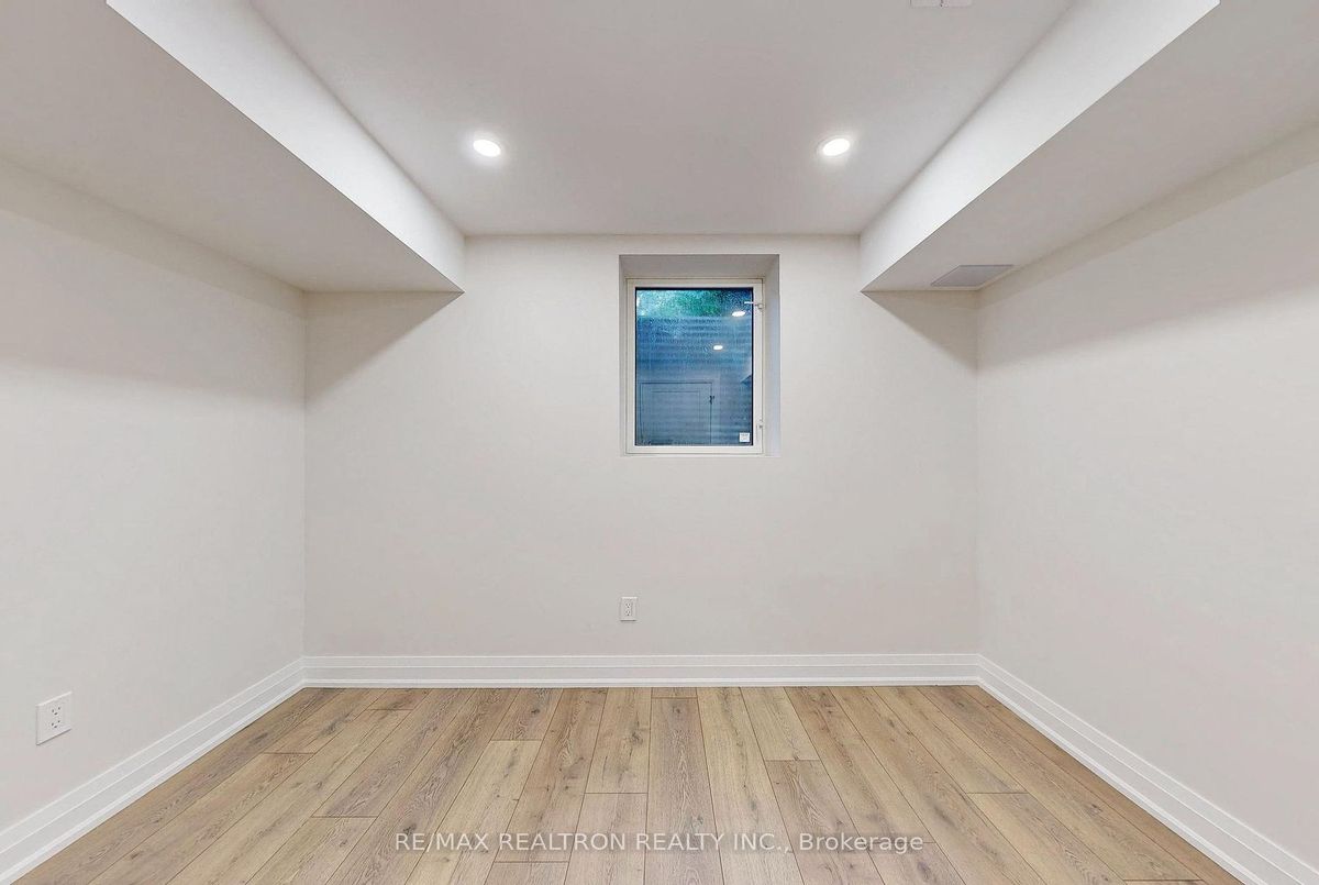 img-gallery