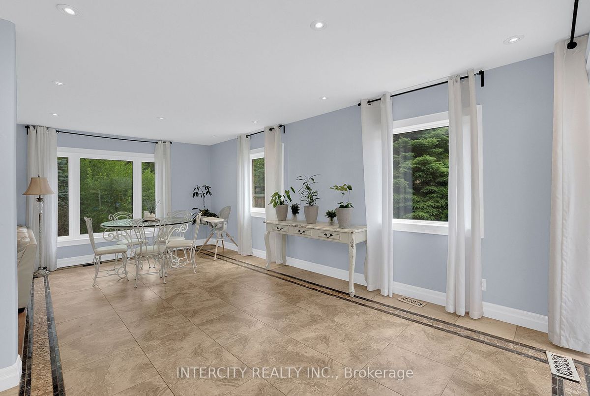 img-gallery