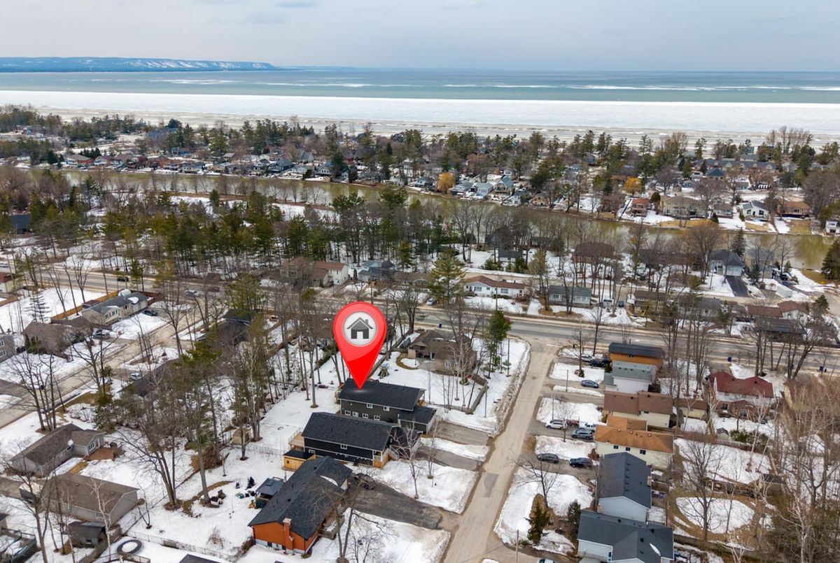 16 CARIBBEAN Drive 16 CARIBBEAN Drive Wasaga Beach