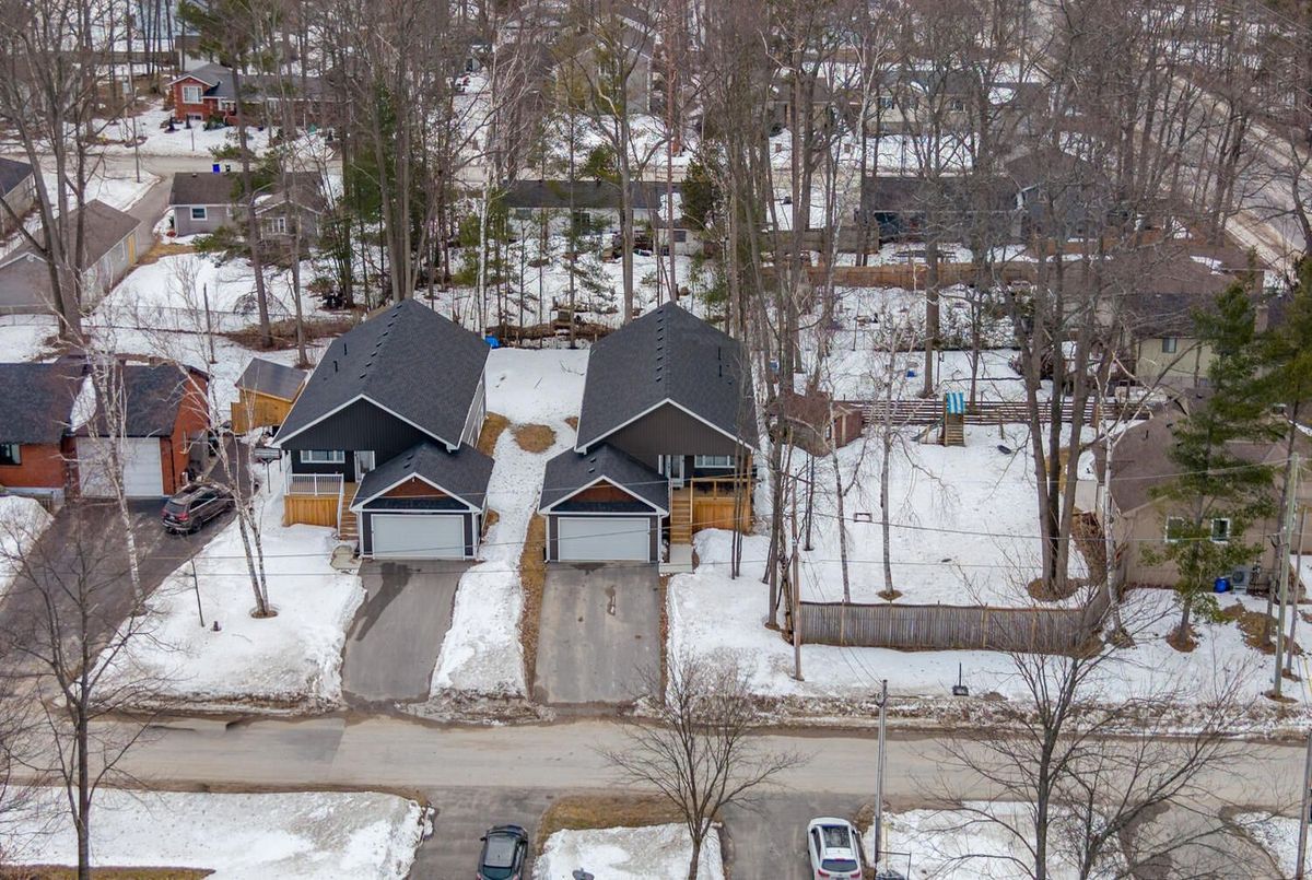 16 CARIBBEAN Drive 16 CARIBBEAN Drive Wasaga Beach