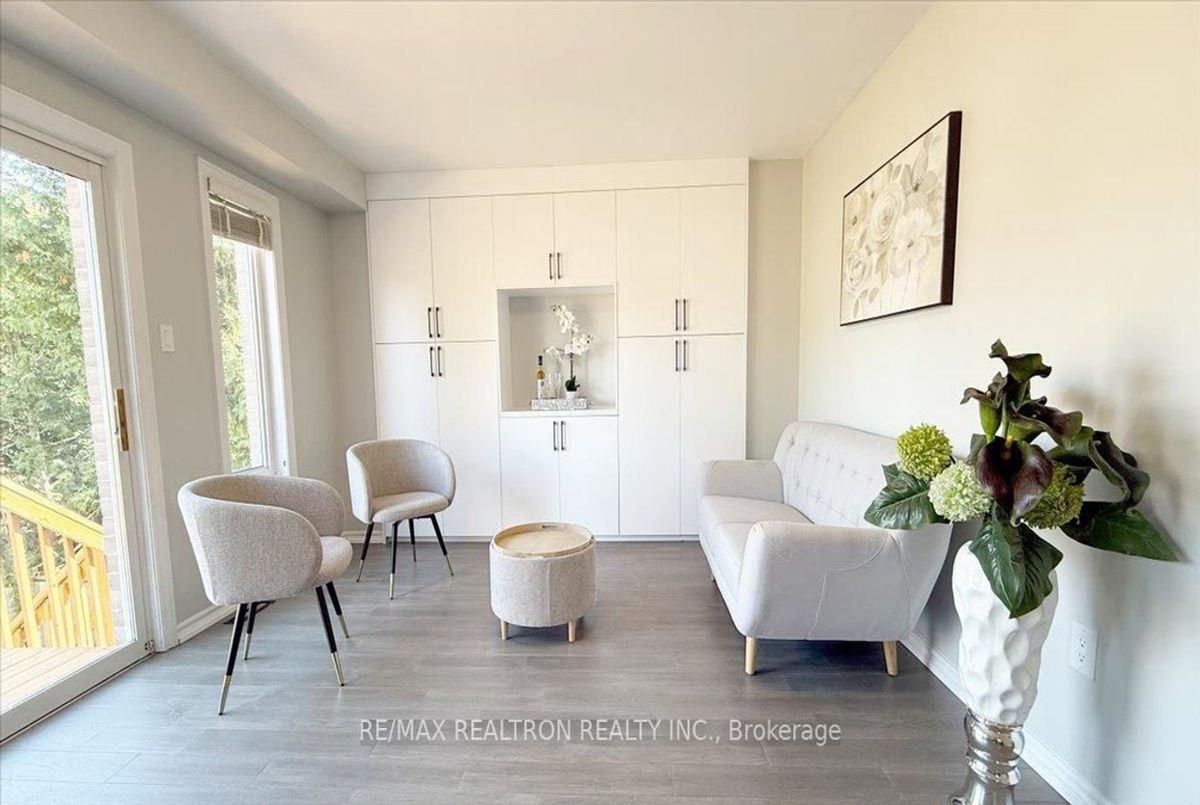 img-gallery