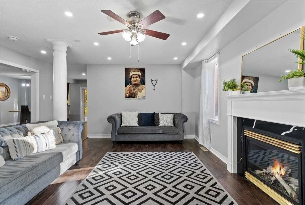img-gallery