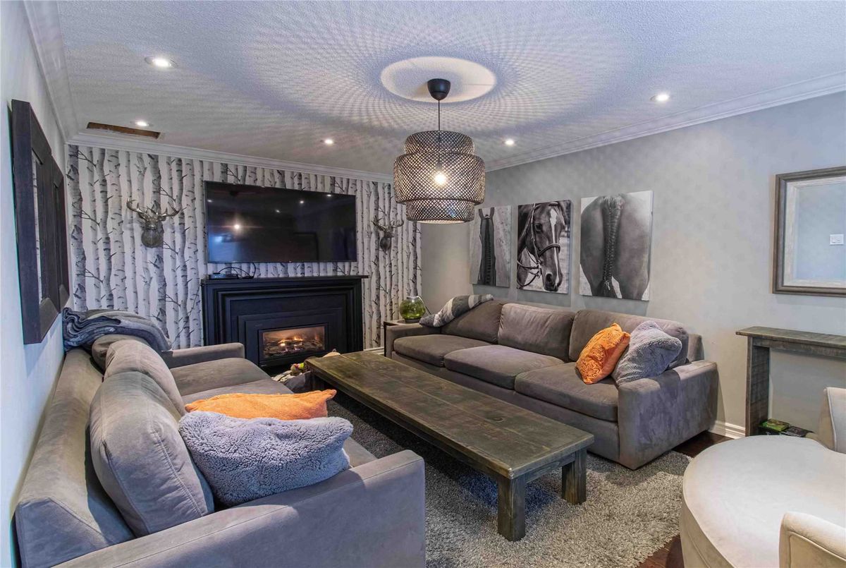 img-gallery