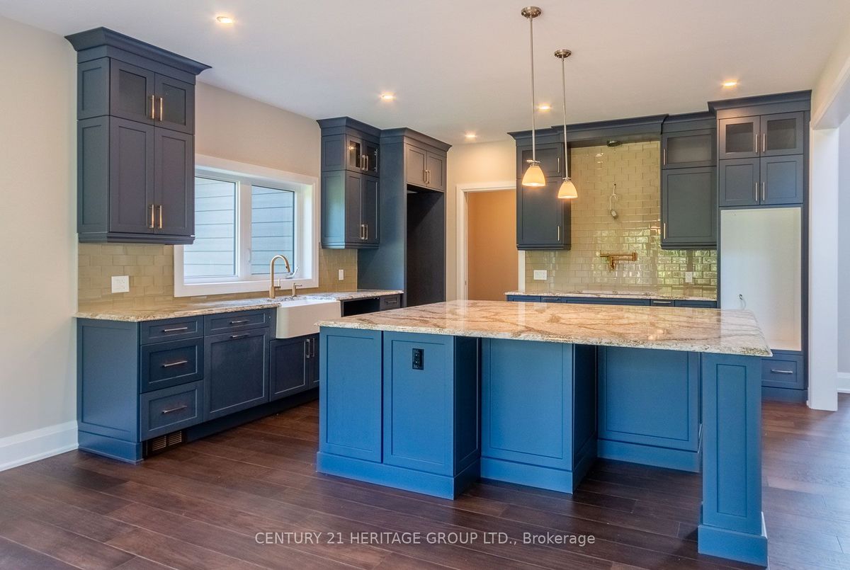 56 Georgian Grande Drive 56 Georgian Grande Drive Oro-Medonte