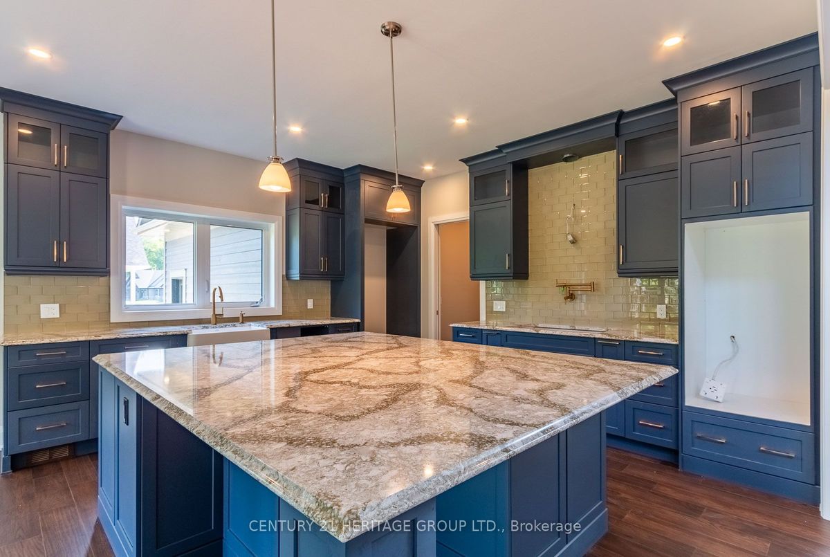 56 Georgian Grande Drive 56 Georgian Grande Drive Oro-Medonte