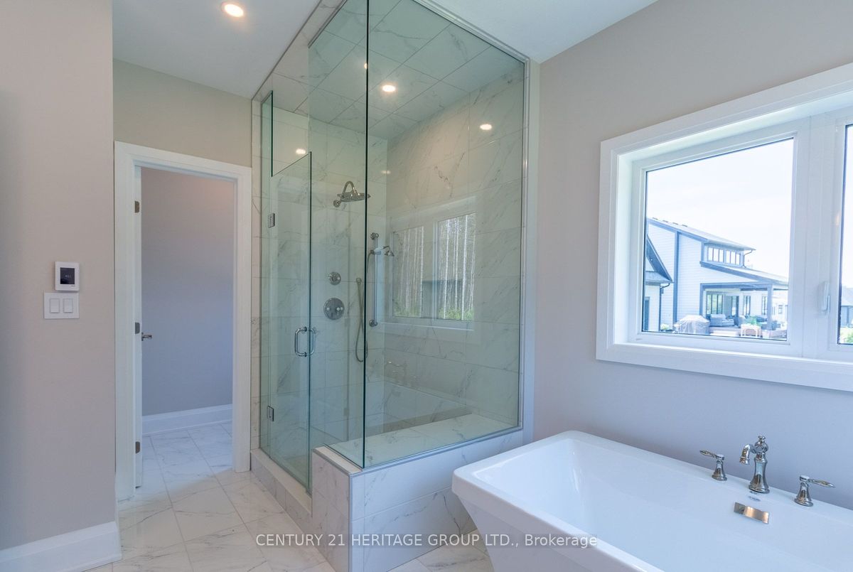 56 Georgian Grande Drive 56 Georgian Grande Drive Oro-Medonte