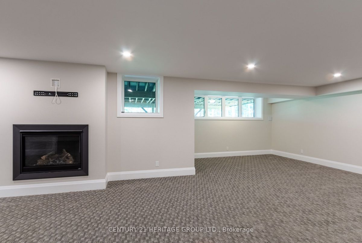 56 Georgian Grande Drive 56 Georgian Grande Drive Oro-Medonte