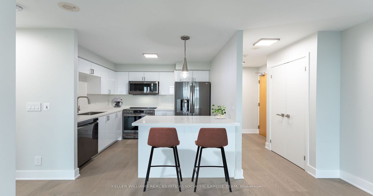 1517-185 Legion Road N Toronto W06