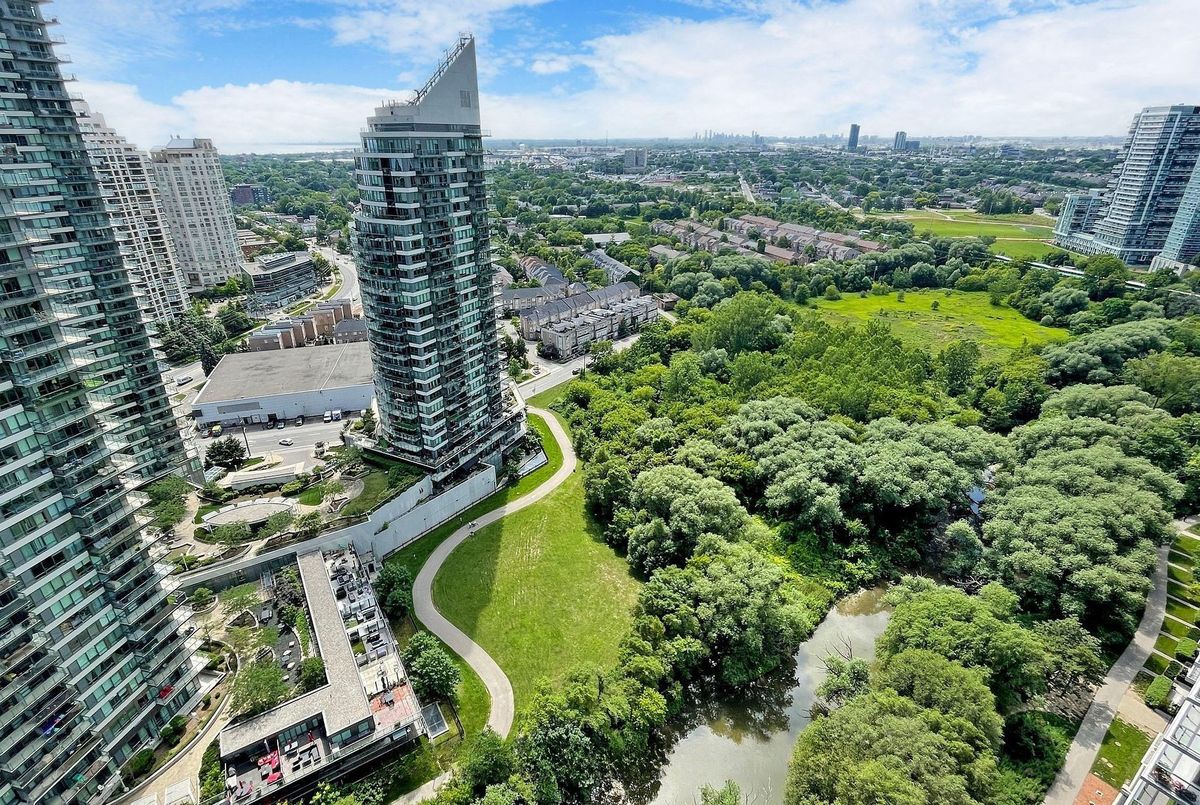3206-2212 Lakeshore Boulevard W 3206-2212 Lakeshore Boulevard W Toronto W06