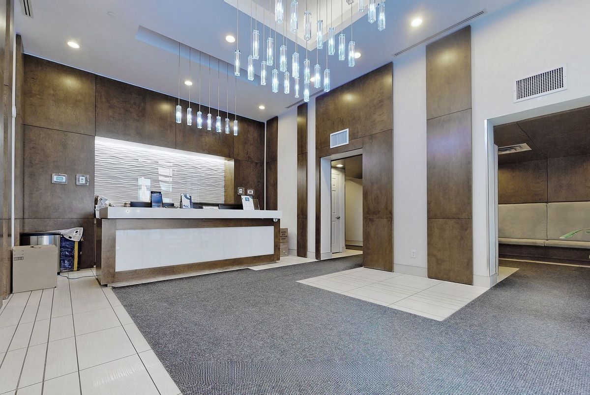 3206-2212 Lakeshore Boulevard W 3206-2212 Lakeshore Boulevard W Toronto W06
