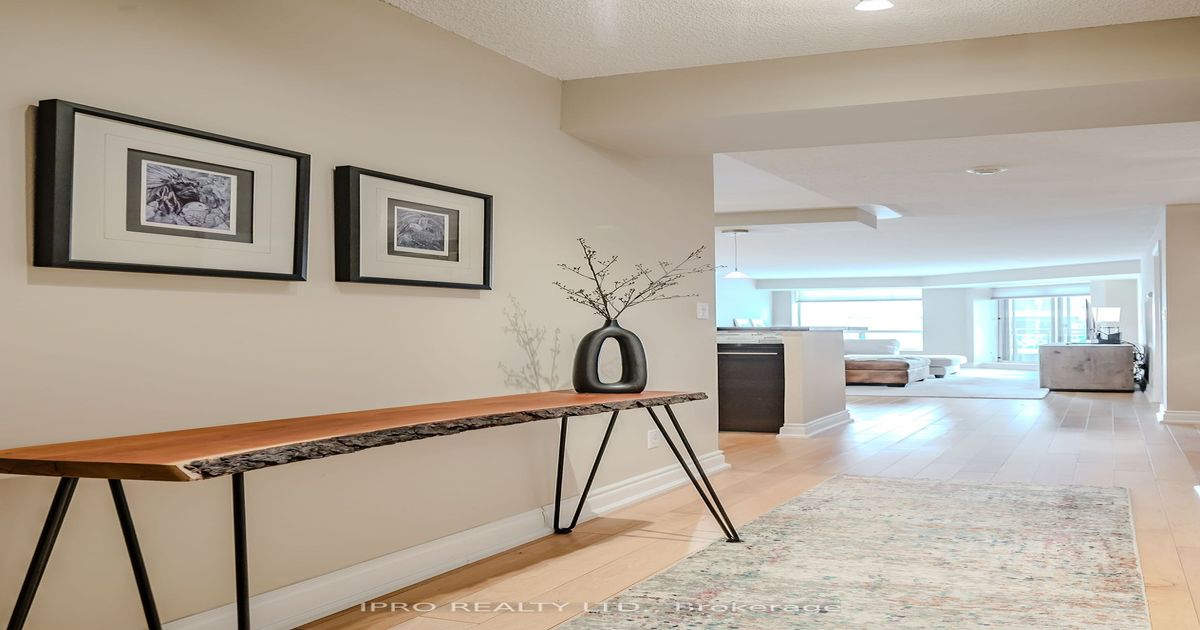 605-190 Manitoba Street Toronto W06