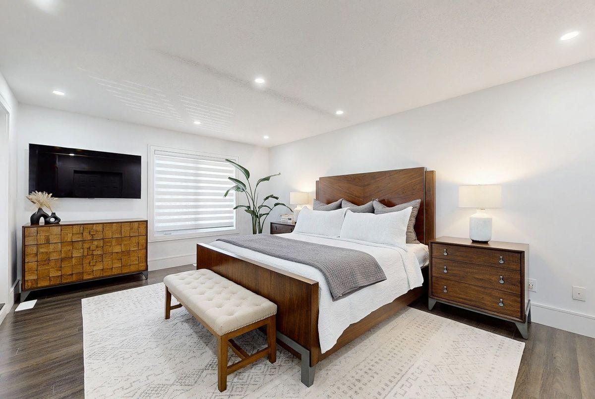 2-15 Forbes Avenue 2-15 Forbes Avenue Toronto W03