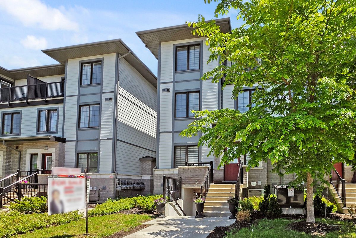 2-15 Forbes Avenue 2-15 Forbes Avenue Toronto W03