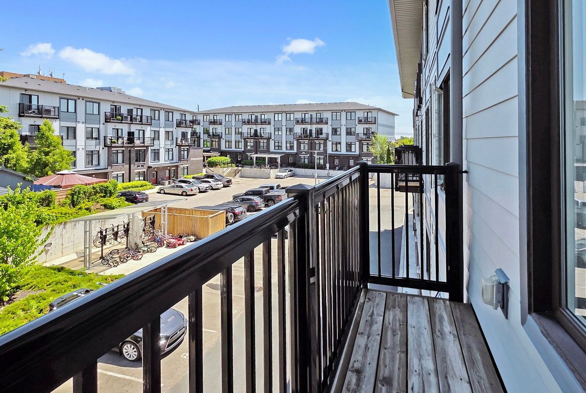 2-15 Forbes Avenue 2-15 Forbes Avenue Toronto W03