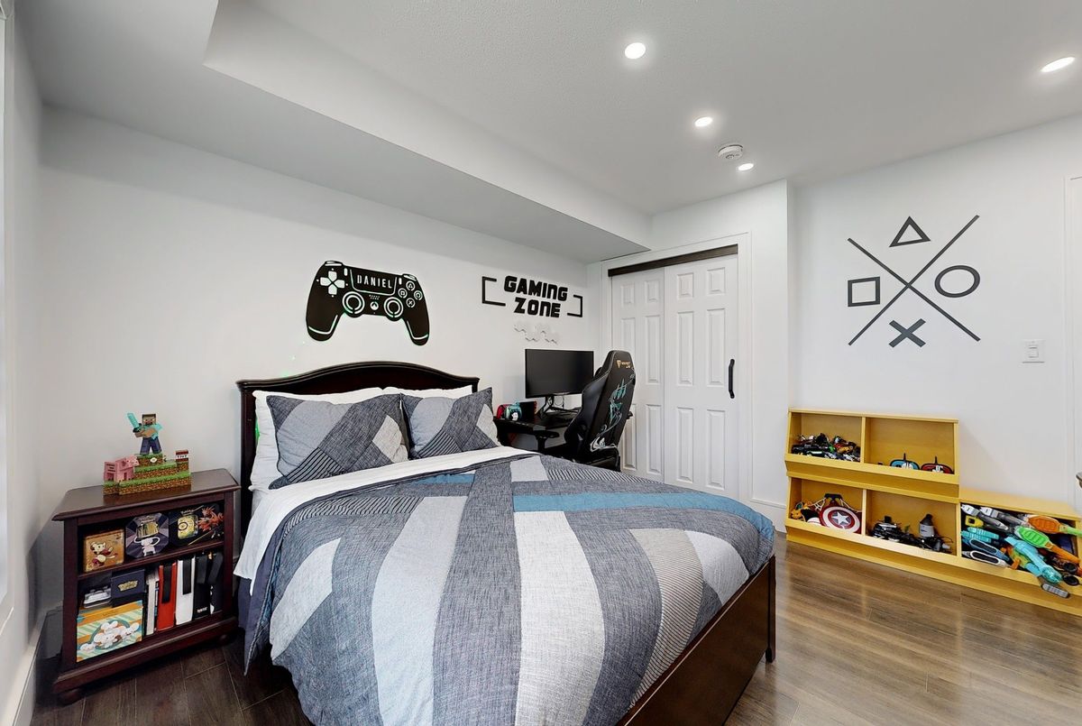 2-15 Forbes Avenue 2-15 Forbes Avenue Toronto W03