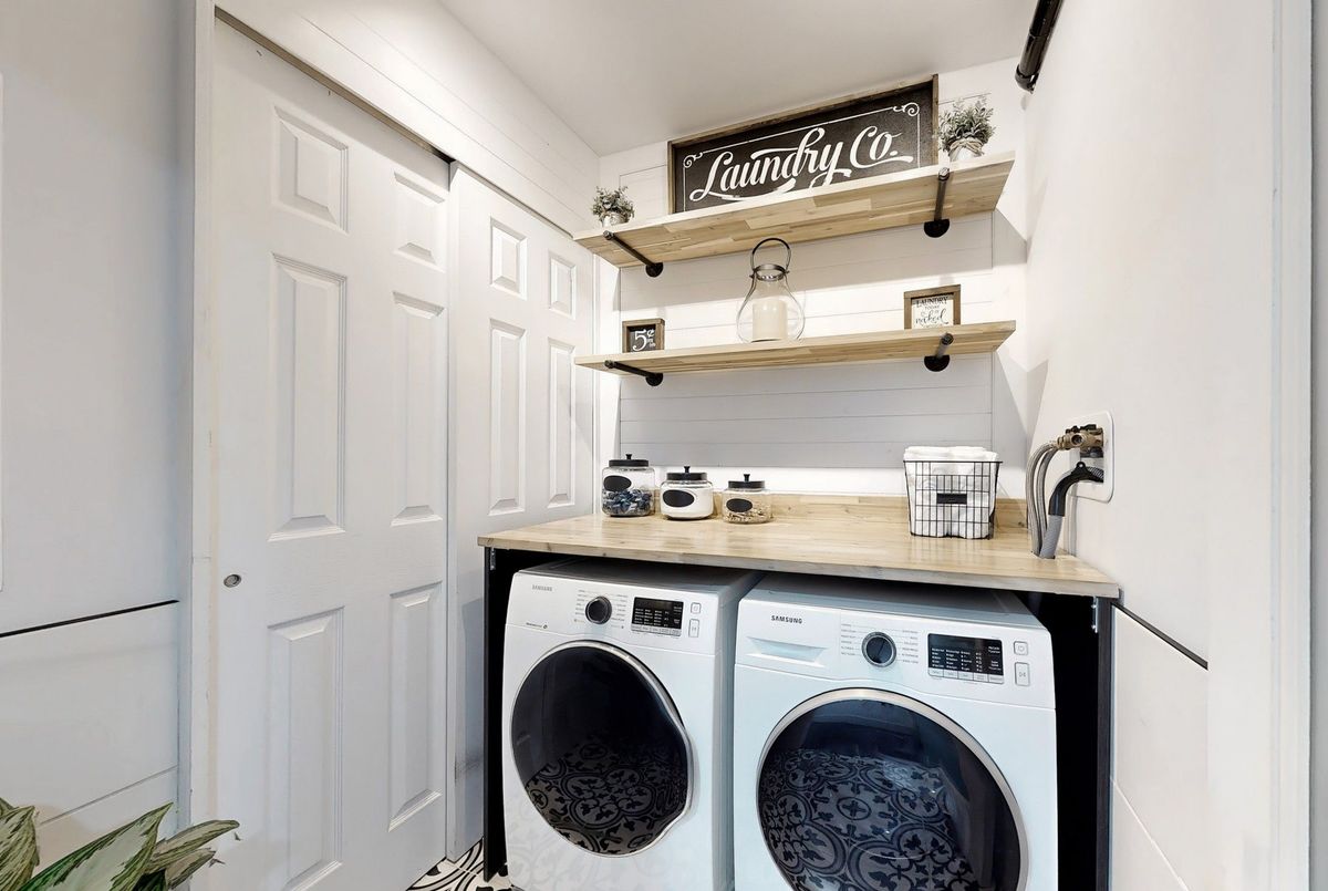 2-15 Forbes Avenue 2-15 Forbes Avenue Toronto W03