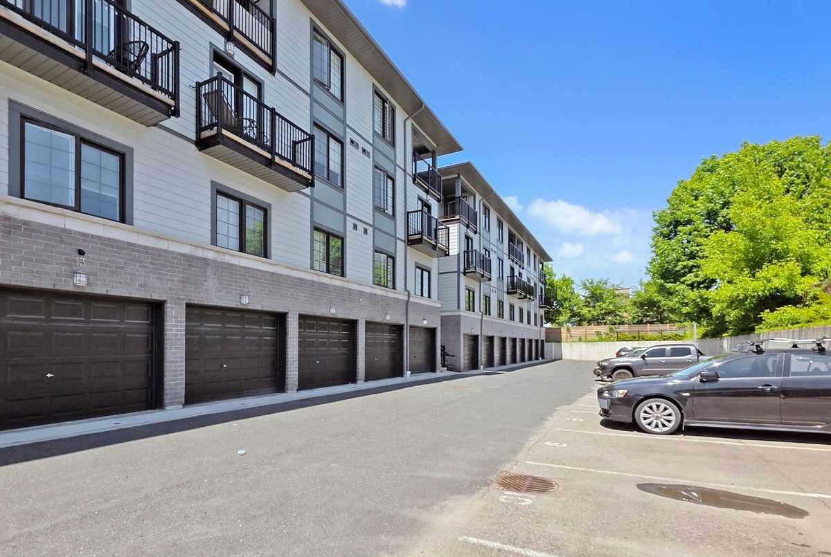 2-15 Forbes Avenue 2-15 Forbes Avenue Toronto W03