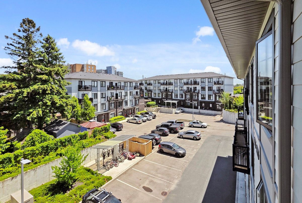 2-15 Forbes Avenue 2-15 Forbes Avenue Toronto W03