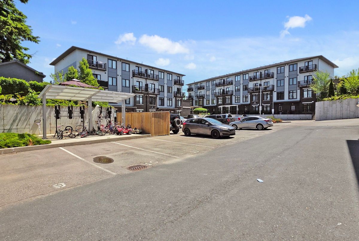 2-15 Forbes Avenue 2-15 Forbes Avenue Toronto W03