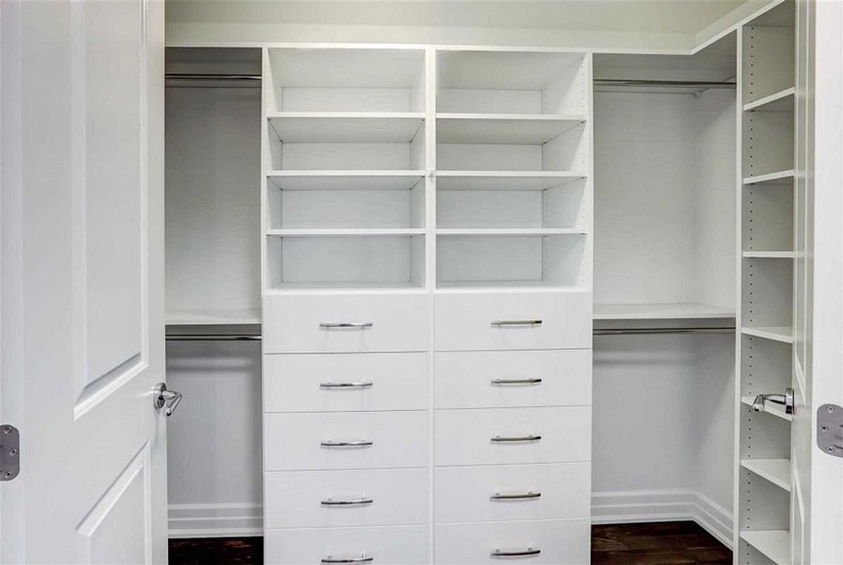 103-30 Old Mill Road 103-30 Old Mill Road Toronto W08